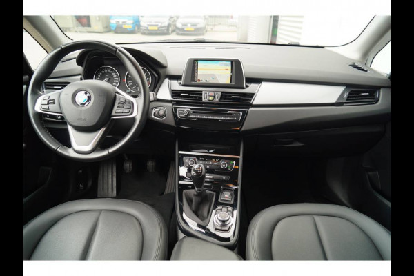 BMW 2 Serie 214d Active Executive -LEER-NAVI-XENON-