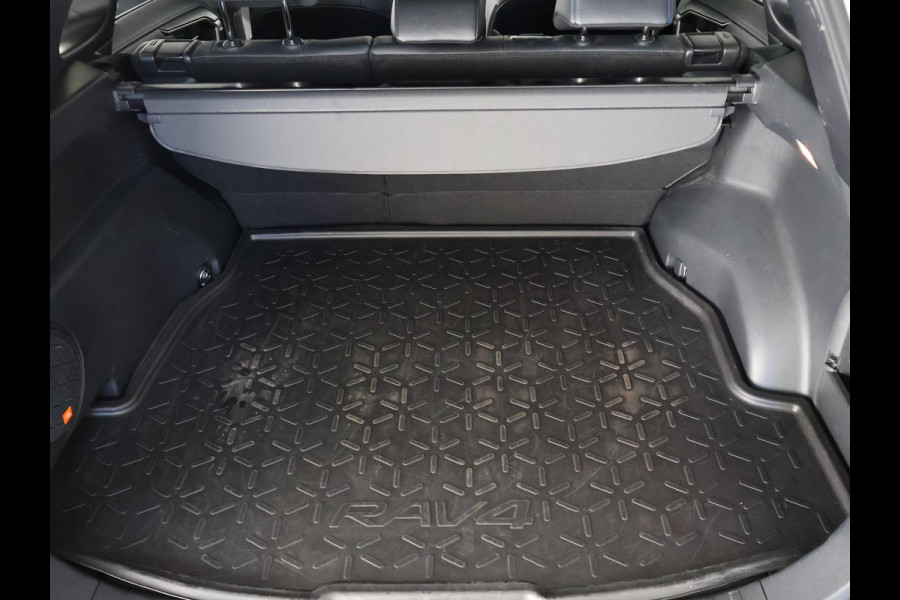 Toyota RAV4 2.5 Hybrid Bi-Tone | JBL Audio | Navigatie | Parkeersensoren | Stoelverwarming