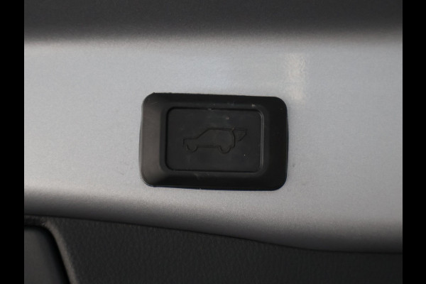 Toyota RAV4 2.5 Hybrid Bi-Tone | JBL Audio | Navigatie | Parkeersensoren | Stoelverwarming