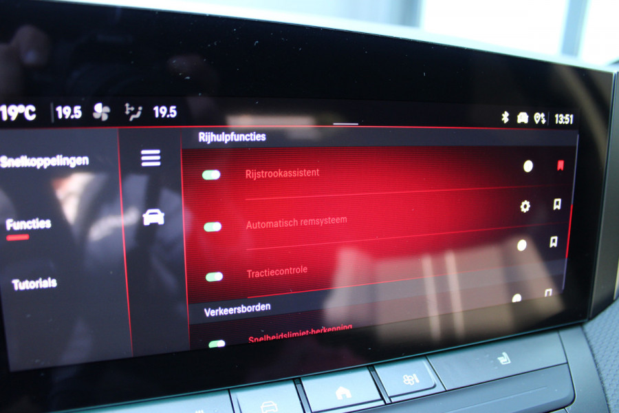 Opel Astra Sports Tourer 1.6 Turbo Plug In Hybrid GS | Led | 360 Camera | Navigatie | BLIS | Winterpack