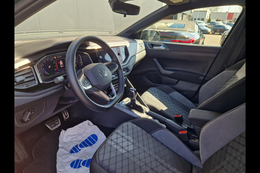 Volkswagen Taigo 1.5 TSI R-Line /ACC /IQ Light /Garantie