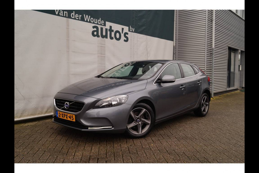 Volvo V40 D2 115pk Business Momentum -LEER-NAVI-ECC-