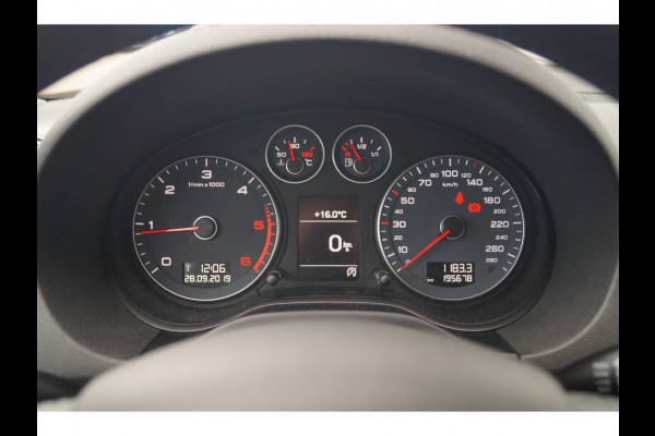 Audi A3 Sportback 1.6 TDI Advance -XENON-ECC-PDC-