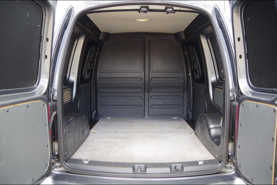 Volkswagen Caddy 2.0 TDI E6, 150PK, 2X SCHUIFDEUR, LEDER, TREKHAAK, HOOGGLANS GRILLE, APPLE CARPLAY, AIRCO, DAB, BLUETOOTH