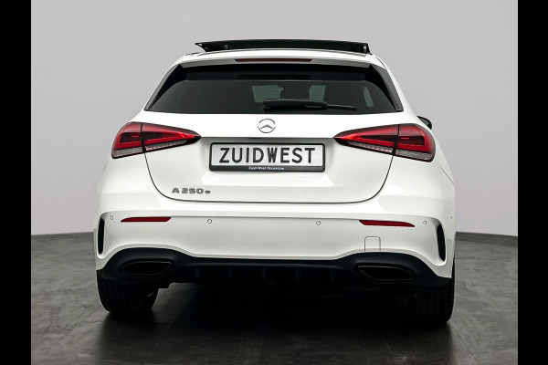 Mercedes-Benz A-Klasse 250 e AMG Pano Sfeer Camera Night Pakket