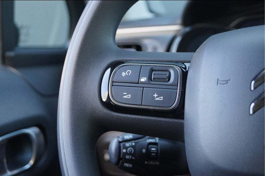 Citroën C3 1.2 PureTech Feel | Stoelverwarming | Apple/Android CarPlay | Zwart dak