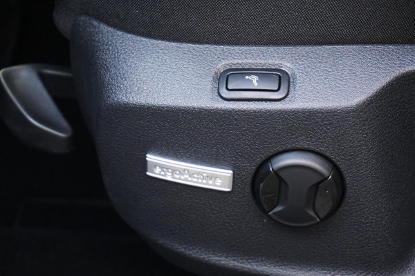 Volkswagen GOLF Variant 1.5 TSI Comf.line Business/Massage stoelen/ Navigatie/Rijklaarprijs