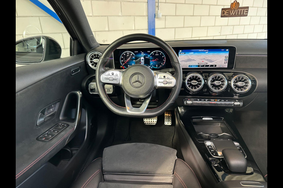 Mercedes-Benz A-Klasse 200 Premium Plus PANO|SFEERVERLICHTING|CAMERA