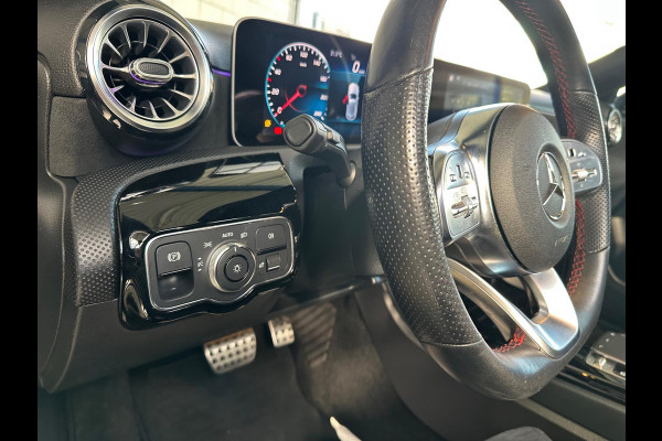 Mercedes-Benz A-Klasse 200 Premium Plus PANO|SFEERVERLICHTING|CAMERA