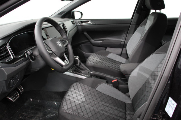 Volkswagen Polo 1.0 TSI DSG R-Line | DEMO ! | Panorama dak Navigatie App Connect Climate Control DAB | LED Parkeer sensoren Camera Cruise control adaptive Lichtmetalen velgen