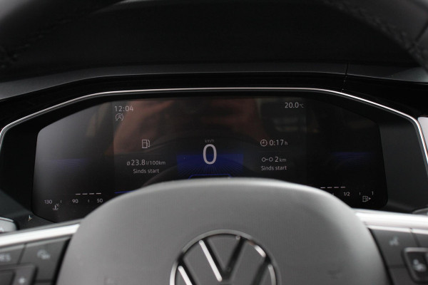 Volkswagen Polo 1.0 TSI DSG R-Line | DEMO ! | Panorama dak Navigatie App Connect Climate Control DAB | LED Parkeer sensoren Camera Cruise control adaptive Lichtmetalen velgen
