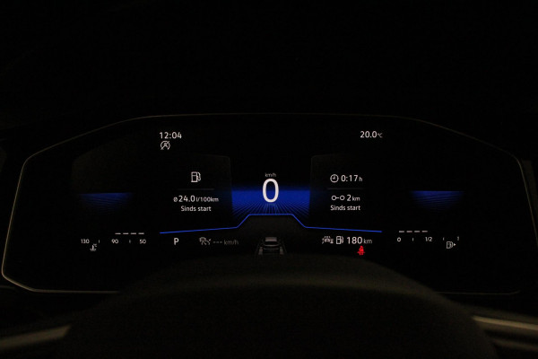 Volkswagen Polo 1.0 TSI DSG R-Line | DEMO ! | Panorama dak Navigatie App Connect Climate Control DAB | LED Parkeer sensoren Camera Cruise control adaptive Lichtmetalen velgen