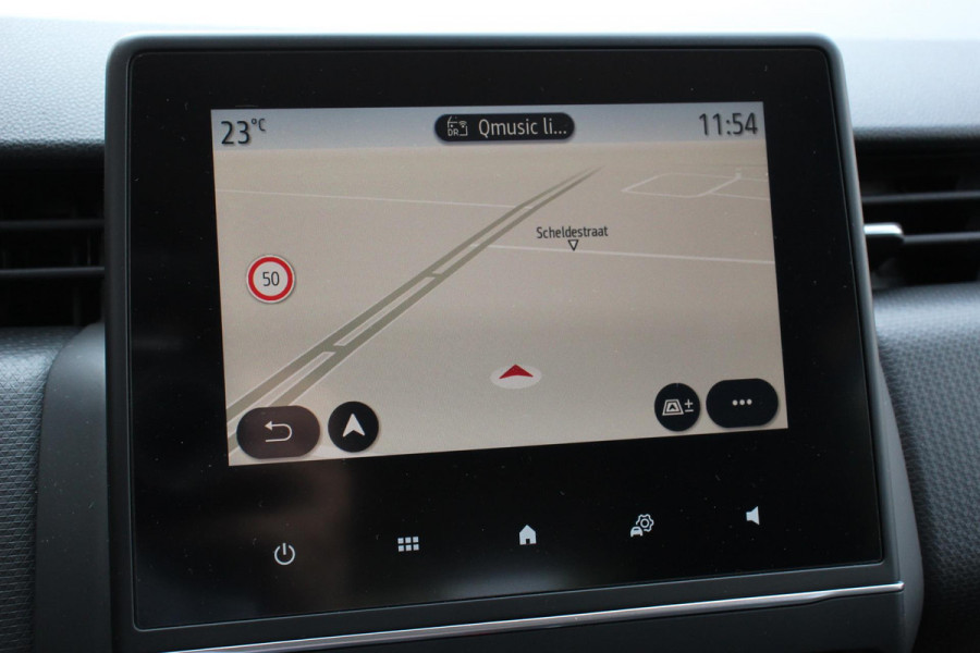 Renault Clio 1.0 TCe 100pk Experience Demo! | Navigatie Climate Control Cruise control Lichtmetalen Velgen Parkeer Sensoren Extra Getint glas 5 deurs
