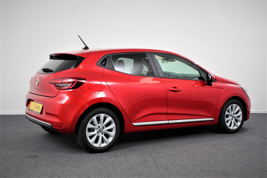 Renault Clio 1.0 TCe 100pk Experience Demo! | Navigatie Climate Control Cruise control Lichtmetalen Velgen Parkeer Sensoren Extra Getint glas 5 deurs
