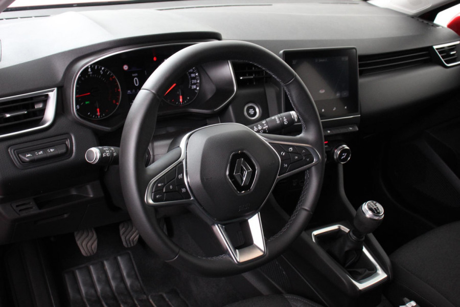 Renault Clio 1.0 TCe 100pk Experience Demo! | Navigatie Climate Control Cruise control Lichtmetalen Velgen Parkeer Sensoren Extra Getint glas 5 deurs