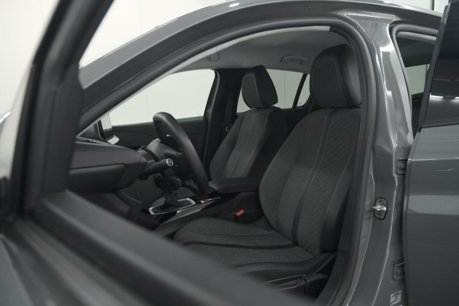 Peugeot 208 PureTech 100 Allure | 360 Camera | Dodehoekdetectie | Apple Carplay | Navigatie