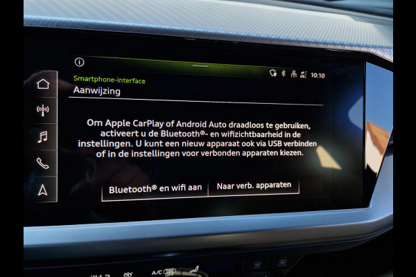 Audi Q4 e-tron 35 Launch edition Advanced 55 kWh | Stoelverwarming | Clima | Draadloos Android Auto / Apple Carplay | PDC | Verwarmde buitenspiegels|