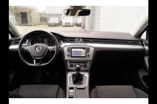 Volkswagen Passat 1.4 TSI Comfortline Business -XENON-NAVI-PDC-