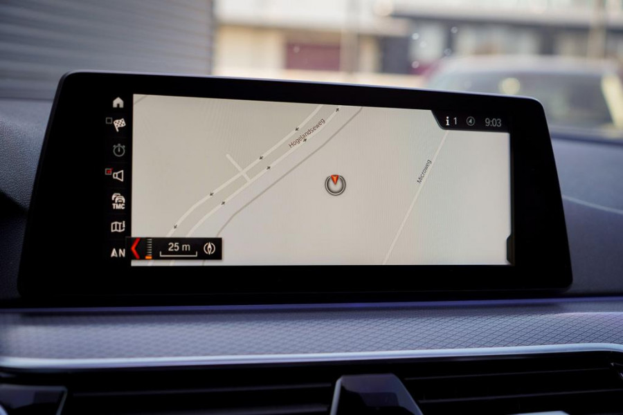 BMW 5 Serie Touring 530i High Executive / Pano / M-Sport / HUD / Driving Assist Plus