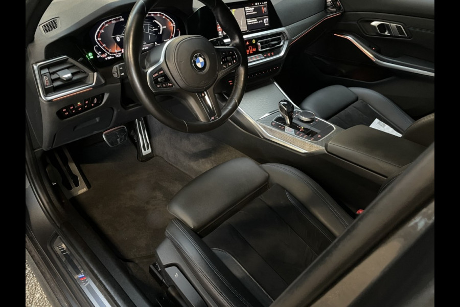 BMW 3 Serie Touring 318i 2.0 M-Sport/Trekhaak/Head-up/live cockpit