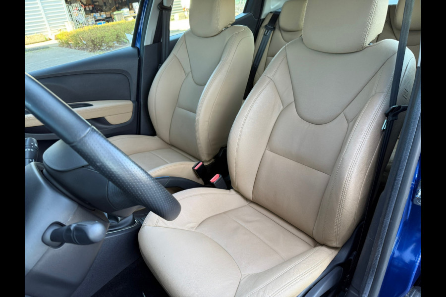 Renault Clio 0.9 TCe Intens GT Line - Navi - Leder - Climate - Parkeerhulp - Org.NL