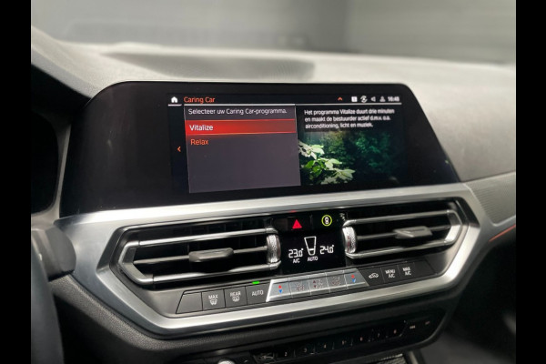 BMW 3 Serie Touring 318i 2.0 M-Sport/Trekhaak/Head-up/live cockpit