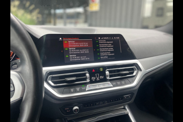BMW 3 Serie Touring 318i 2.0 M-Sport/Trekhaak/Head-up/live cockpit