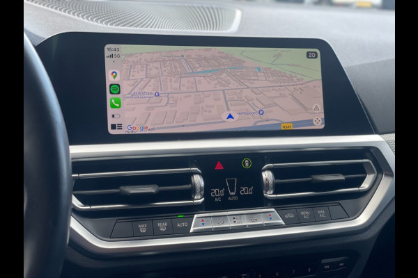 BMW 3 Serie Touring 318i 2.0 M-Sport/Trekhaak/Head-up/live cockpit