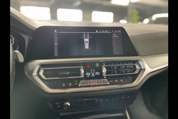 BMW 3 Serie Touring 318i 2.0 M-Sport/Trekhaak/Head-up/live cockpit