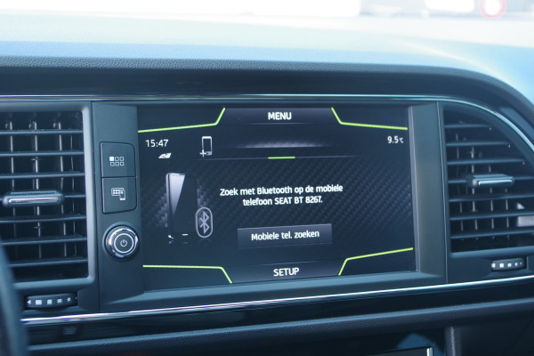 Seat León ST 2.0 TSI CUPRA 300 PK 4DRIVE, *NL-AUTO* Panoramadak, Carplay, Camera, LED