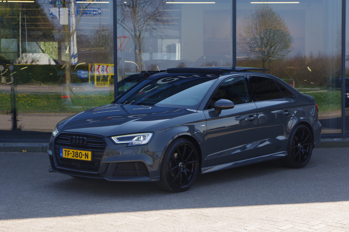 Audi A3 Limousine 2.0 TDI 150 PK Automaat Sport S-Line Edition, Panoramadak, B&O sound, Leder-Alcantara Audi A3 Limousine 2.0 TDI 150 PK Automaat Sport S-Line Edition, Panoramadak, B&O sound, Leder-Alcantara