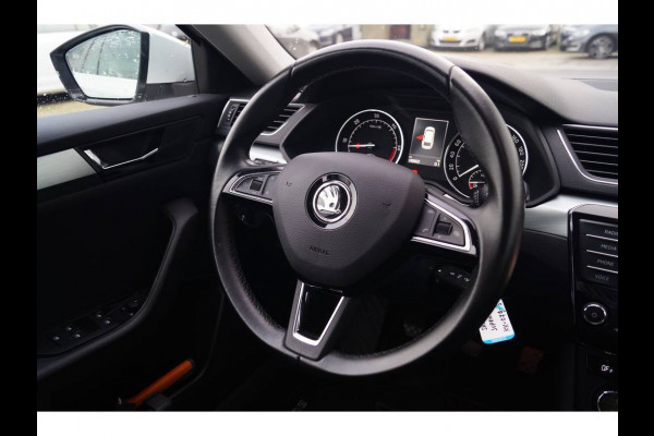 Škoda Superb Combi 1.6 TDI Ambition Business -NAVI-XENON-