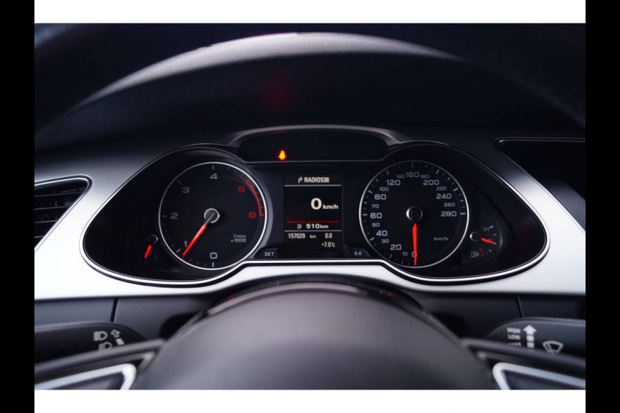 Audi A4 Avant 2.0 TDI Ultra 136pk S-LINE -LEER-XENON-