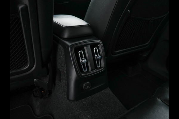 Volvo XC40 1.5 T4 Recharge Inscription Expression (INCL.BTW) *FULL-LED | LEATHER | DIGI-COCKPIT | NAVI-FULLMAP | COMFORT-SEATS | 19''ALU | ECC | PDC | CRUISE*