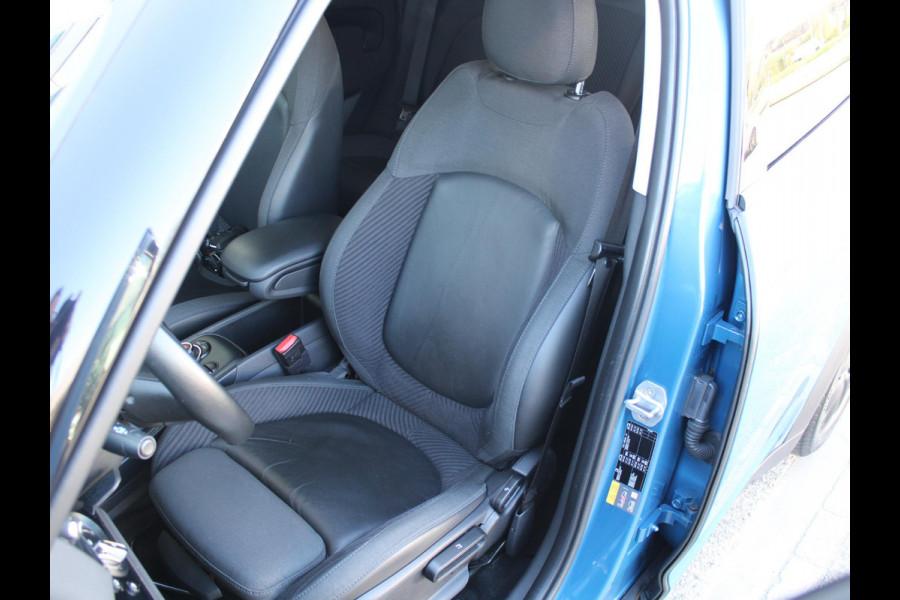 MINI Countryman 2.0 Cooper S E ALL4 Pepper | 225 PK | NAVIGATIE |