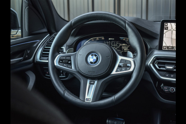 BMW X3 xDrive30e M-SPORT | ACTIVE CRUISE CONTROL | ELEKTR. TREKHAAK | HIFI AUDIO | ACHTERUITRIJ CAMERA | STOEL- EN STUUR VERWARMING