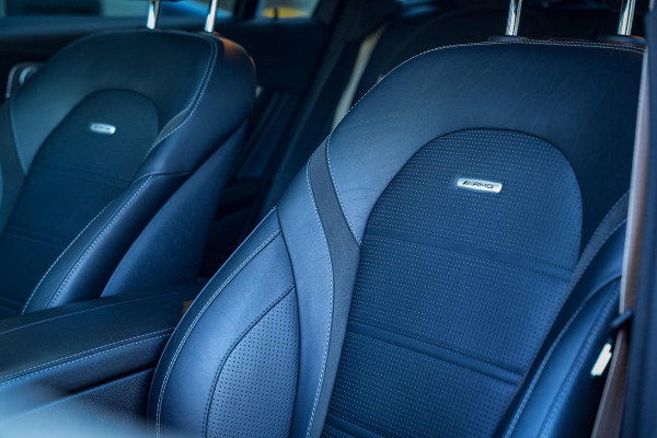 Mercedes-Benz GLC Coupé 400d 4MATIC 63 AMG luchtvering Schuifdak Ambient Burmester Sportstoelen Carbon 360° Camera 20''LM Trekhaak