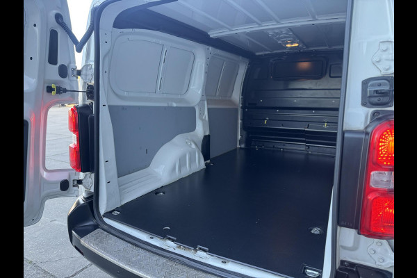 Opel Vivaro 2.0 CDTI L3H1 Edition AIRCO / CRUISE CONTROLE / NAVI / 3 ZITS / TREKHAAK / CAMERA