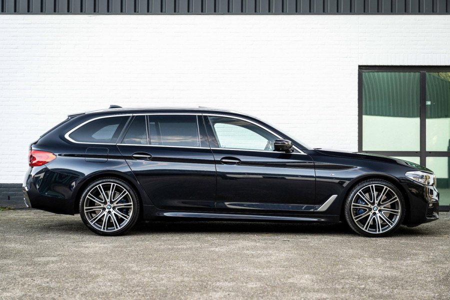 BMW 5 Serie Touring 540d xDrive M-Sport ACC Panorama 360c HuD Orig NL