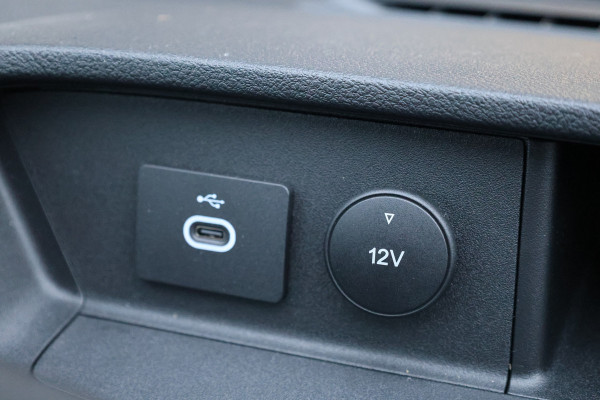 Ford Transit 350 2.0 TDCI L3H2 165PK AUT Limited | BPM VRIJ | L+R Schuifdeur | 360 Camera | ACC | Navigatie | Bi-Xenon | Lane assist | BLIS | CarPlay | Trekhaak | 3-Zitter| Facelift model MY2025