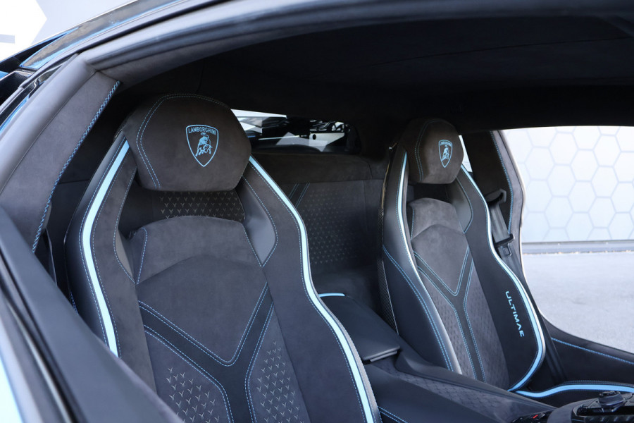 Lamborghini Aventador Ultimae 6.5 V12 | 1 OF 350 | AD PERSONAM EXTERIOR & INTERIOR | FULL CARBON | BLUE STITCHING | LIFTING | ETC.