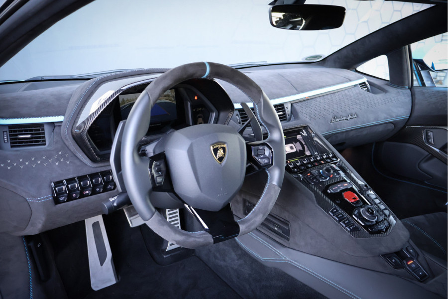 Lamborghini Aventador Ultimae 6.5 V12 | 1 OF 350 | AD PERSONAM EXTERIOR & INTERIOR | FULL CARBON | BLUE STITCHING | LIFTING | ETC.