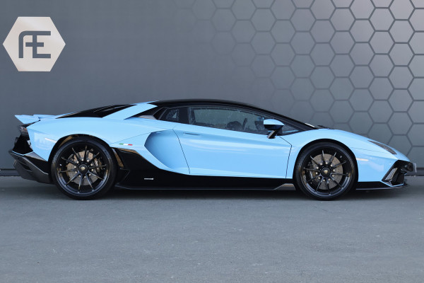 Lamborghini Aventador Ultimae 6.5 V12 | 1 OF 350 | AD PERSONAM EXTERIOR & INTERIOR | FULL CARBON | BLUE STITCHING | LIFTING | ETC.