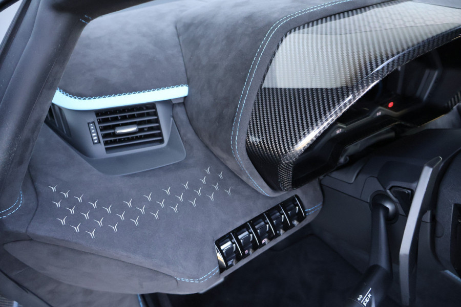 Lamborghini Aventador Ultimae 6.5 V12 | 1 OF 350 | AD PERSONAM EXTERIOR & INTERIOR | FULL CARBON | BLUE STITCHING | LIFTING | ETC.