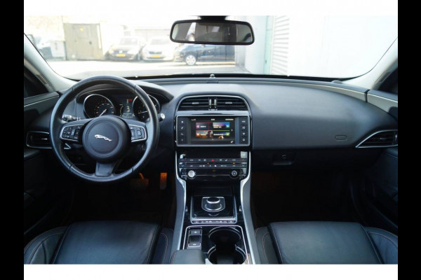 Jaguar XE 2.0d 163pk Automaat -LEER-NAVI-PDC-