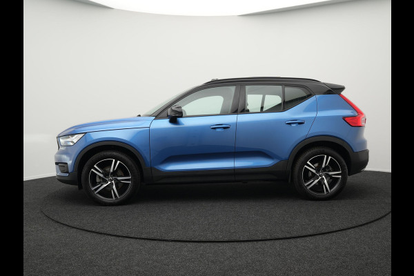 Volvo XC40 T5 AWD R-Design 248pk | Panodak | Alcantara Sportstoelen | Adaptive Cruise | Harman Kardon | Apple Carplay | Pilot Assist | Navigatie | 360 Camera | Virtual | DAB | Stoel & Stuurverwarming |