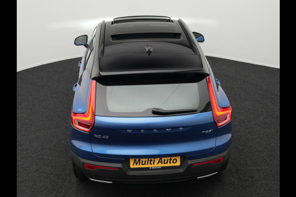 Volvo XC40 T5 AWD R-Design 248pk | Panodak | Alcantara Sportstoelen | Adaptive Cruise | Harman Kardon | Apple Carplay | Pilot Assist | Navigatie | 360 Camera | Virtual | DAB | Stoel & Stuurverwarming |