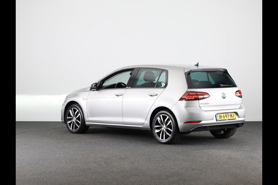 Volkswagen e-Golf E-DITION 136 pk | Navigatie | Warmtepomp | Parkeersensoren | Achteruitrijcamera | Adaptieve cruise control | Active Info Display |