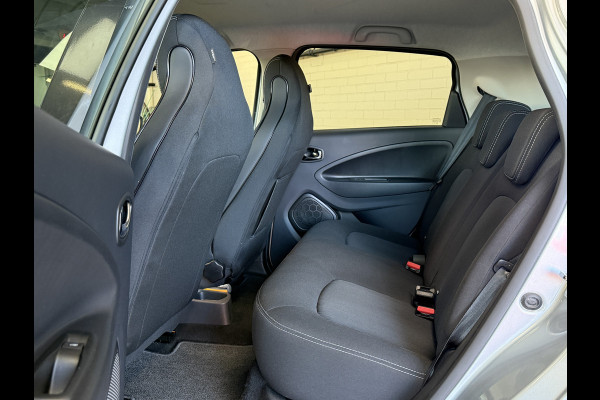 Renault ZOE R110 Limited 41 kWh (Huur Accu) Navi | Pdc | Camera | Keyless | Clima | 100 % Dealer onderhouden!