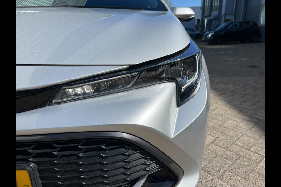 Toyota Corolla Touring Sports 1.8 Hybrid Bus/ Navigatie / Adaptive cruise / Camera / Lichtmetaal / NAP / MCC / Gouda